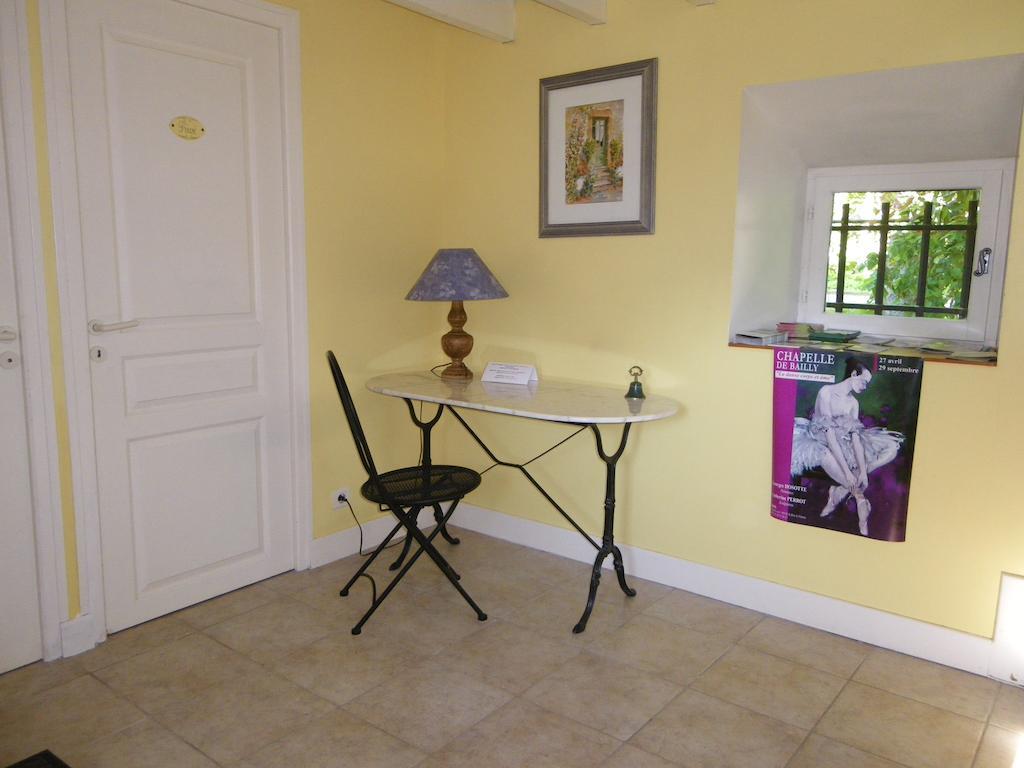 La Petite Varenne Turny Habitación foto